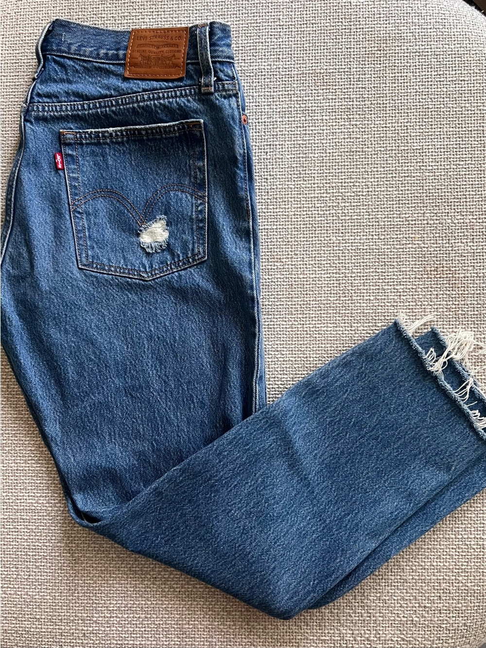 Levi's Blue Cropped Ankle Jeans